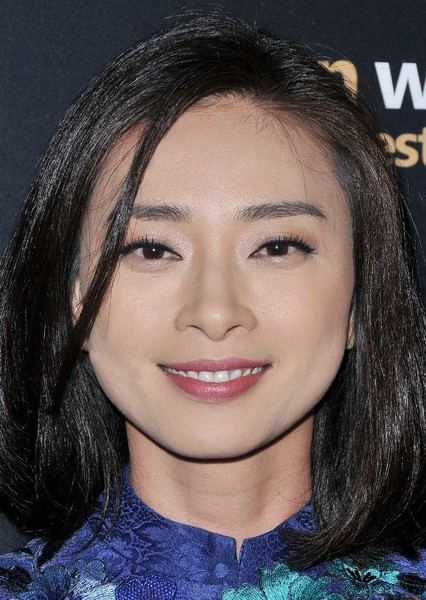 Van Veronica Ngo photo