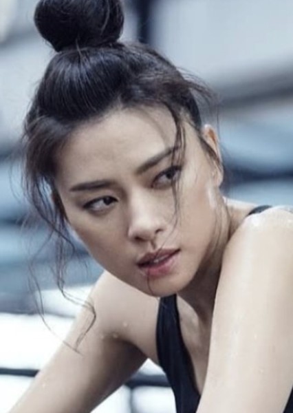Van Veronica Ngo photo