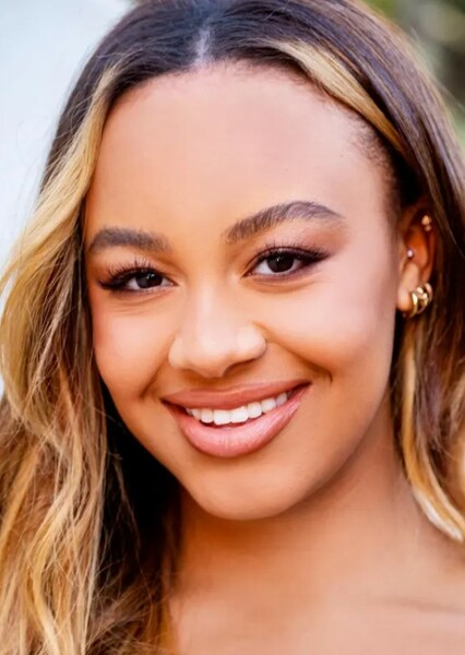 Nia Sioux photo