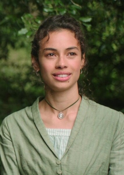 Nia Towle photo