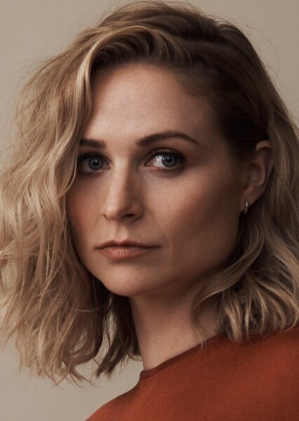 Niamh Algar photo
