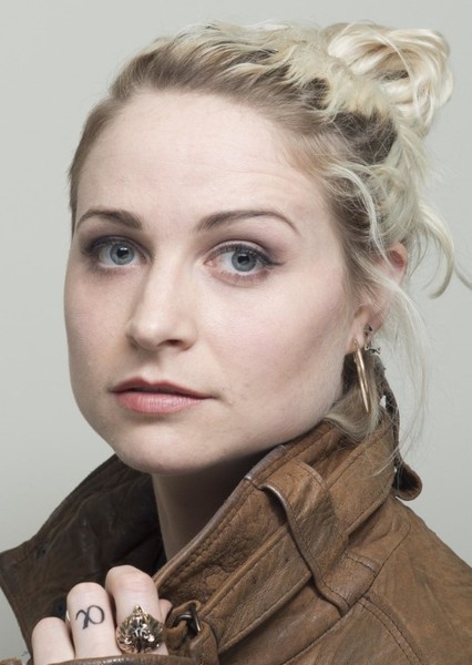 Niamh Algar photo