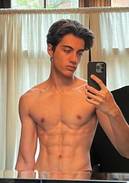 Nic Kaufmann photo