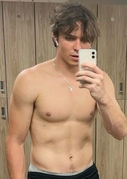 Nicholas Alexander Chavez photo