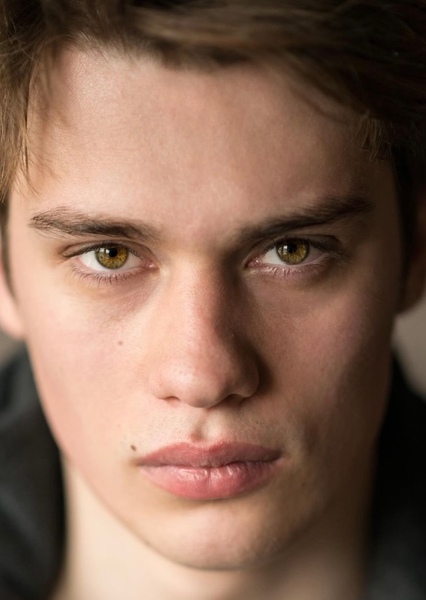 Nicholas Galitzine photo