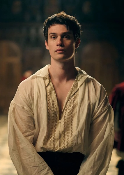 Nicholas Galitzine photo