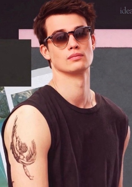 Nicholas Galitzine photo
