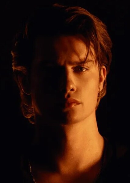 Nicholas Galitzine photo