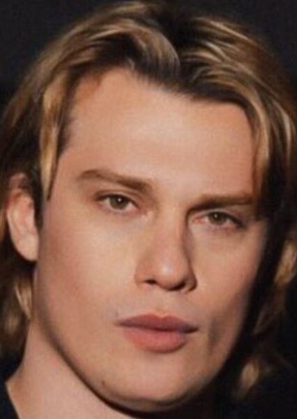 Nicholas Galitzine photo