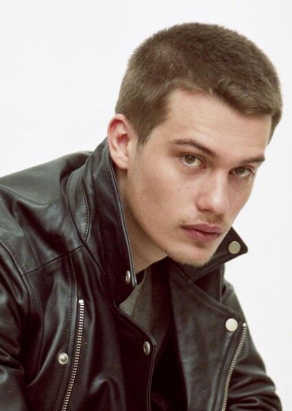 Nicholas Galitzine photo