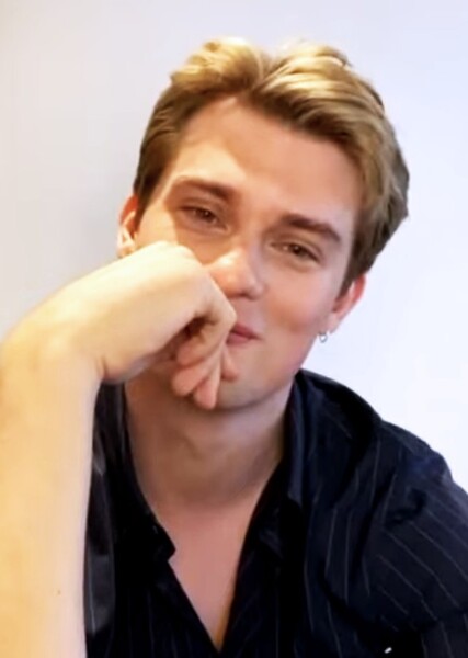 Nicholas Galitzine photo