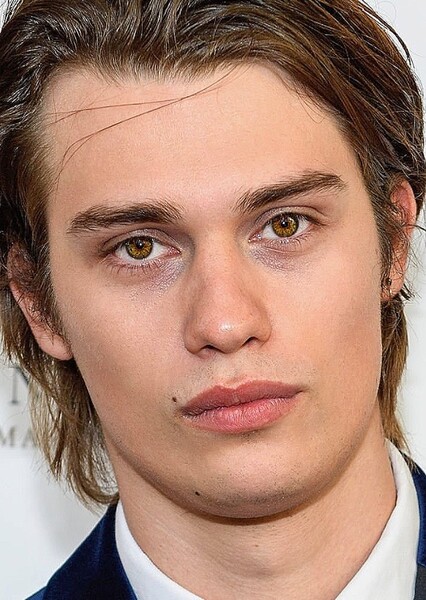 Nicholas Galitzine photo