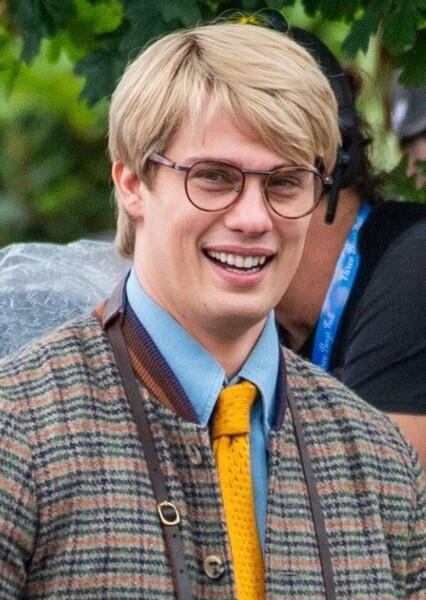 Nicholas Galitzine photo