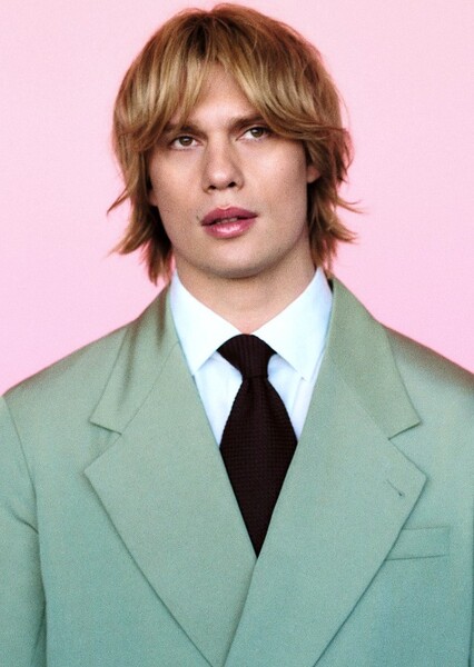 Nicholas Galitzine photo