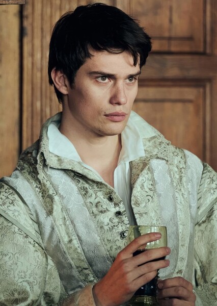 Nicholas Galitzine photo