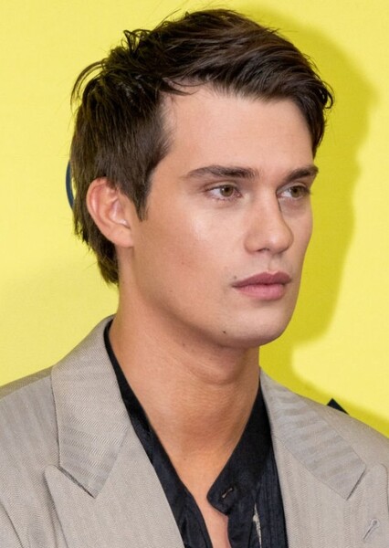 Nicholas Galitzine photo