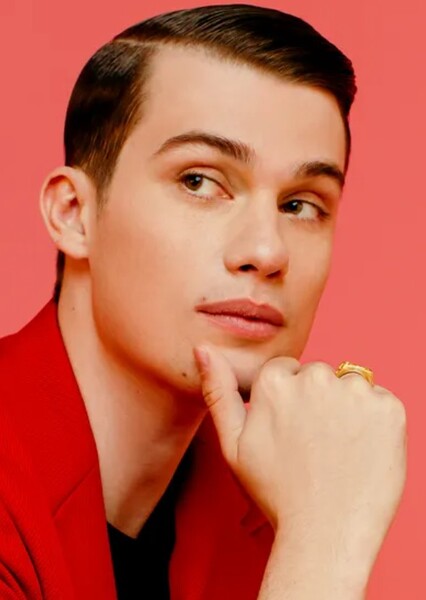 Nicholas Galitzine photo