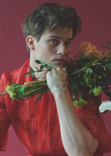 Nicholas Galitzine photo