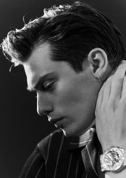 Nicholas Galitzine photo