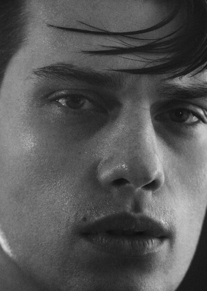 Nicholas Galitzine photo