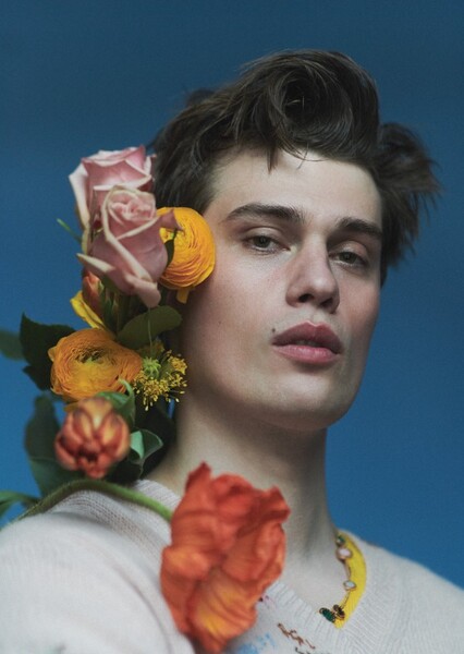 Nicholas Galitzine photo