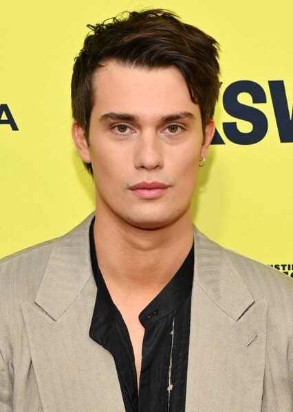 Nicholas Galitzine photo