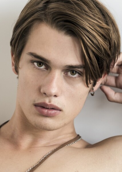 Nicholas Galitzine photo