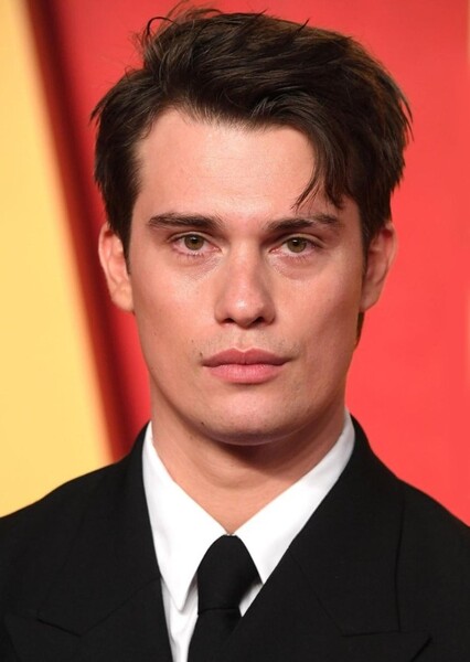Nicholas Galitzine photo