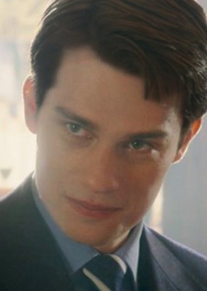 Nicholas Galitzine photo