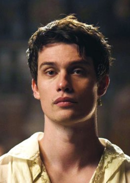 Nicholas Galitzine photo