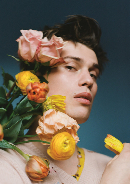Nicholas Galitzine photo