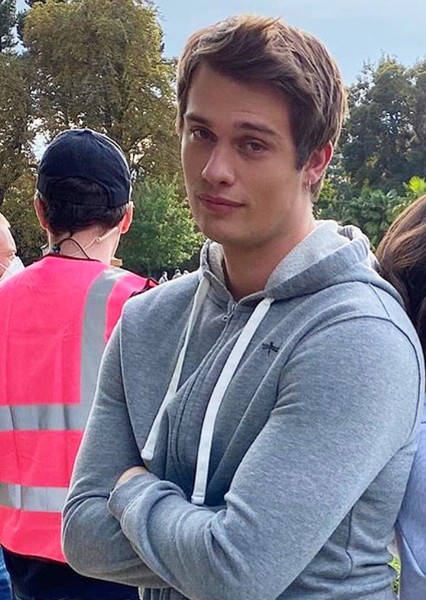 Nicholas Galitzine photo