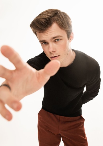 Nicholas Hamilton photo