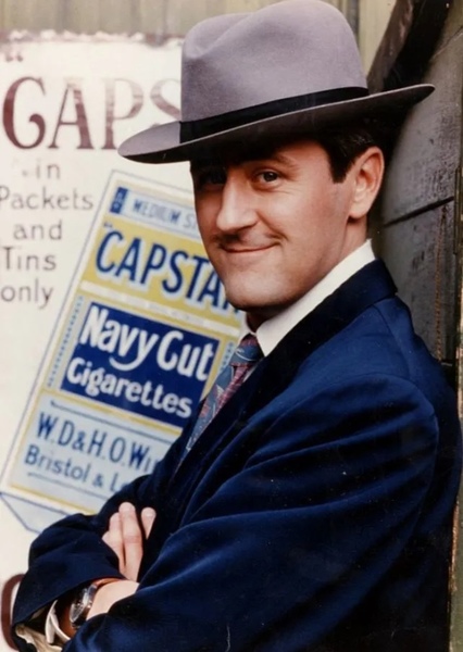 Nicholas Lyndhurst photo