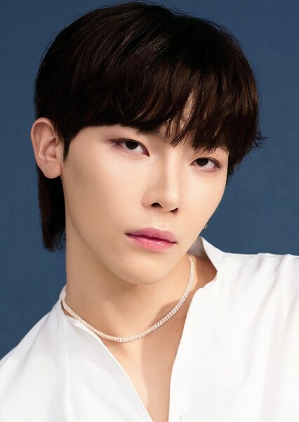 Nicholas (Wang Yixiang) photo