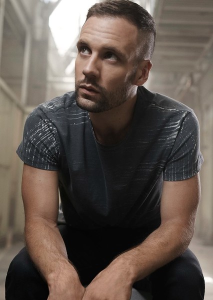 Nick Blood