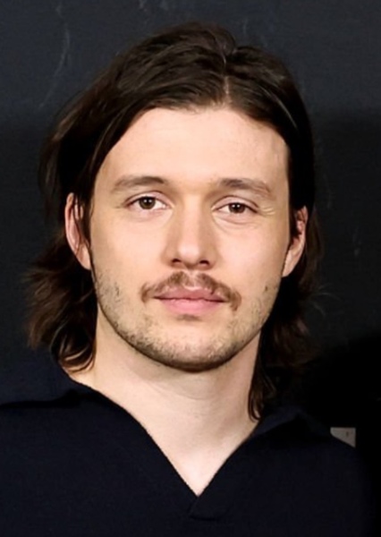 Nick Robinson photo
