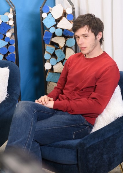 Nick Robinson photo
