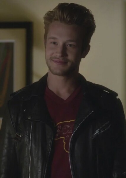Nick Roux photo