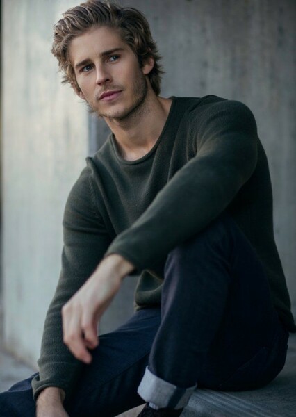 Nick Slater photo