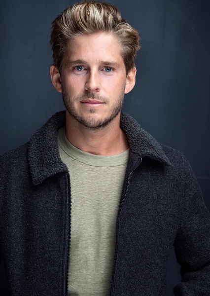 Nick Slater photo