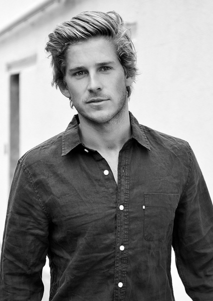 Nick Slater photo