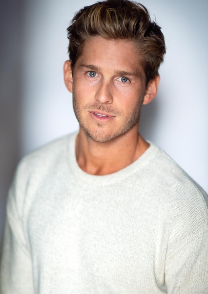 Nick Slater photo