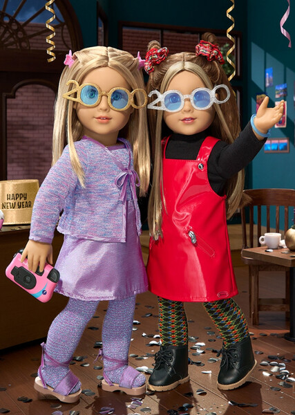 Nicki and Isabel Hoffman photo