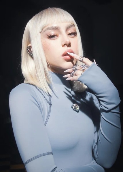 Nicki Nicole photo