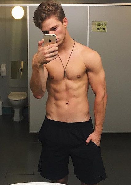Nico Greetham photo