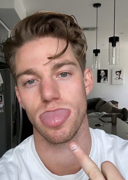 Nico Greetham photo