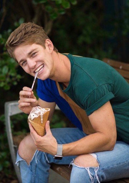Nico Greetham photo