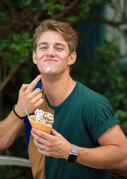 Nico Greetham photo