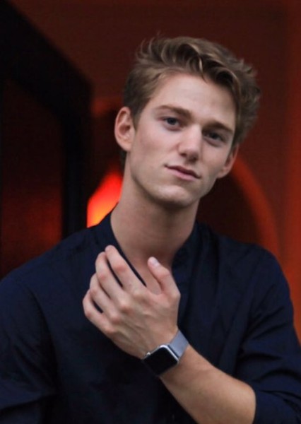 Nico Greetham photo
